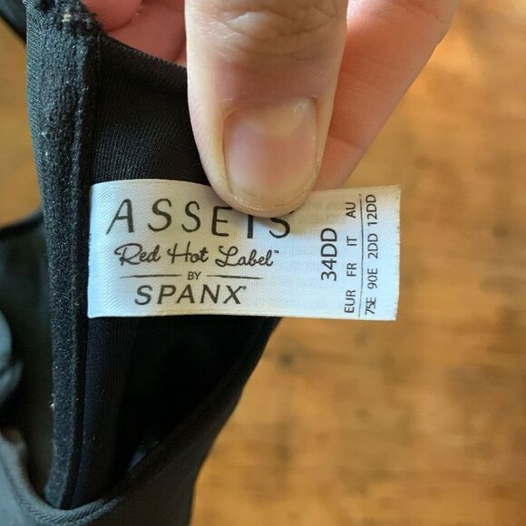 Spanx Assets black shapewear 34DD full coverage bra - Picture 3 of 3